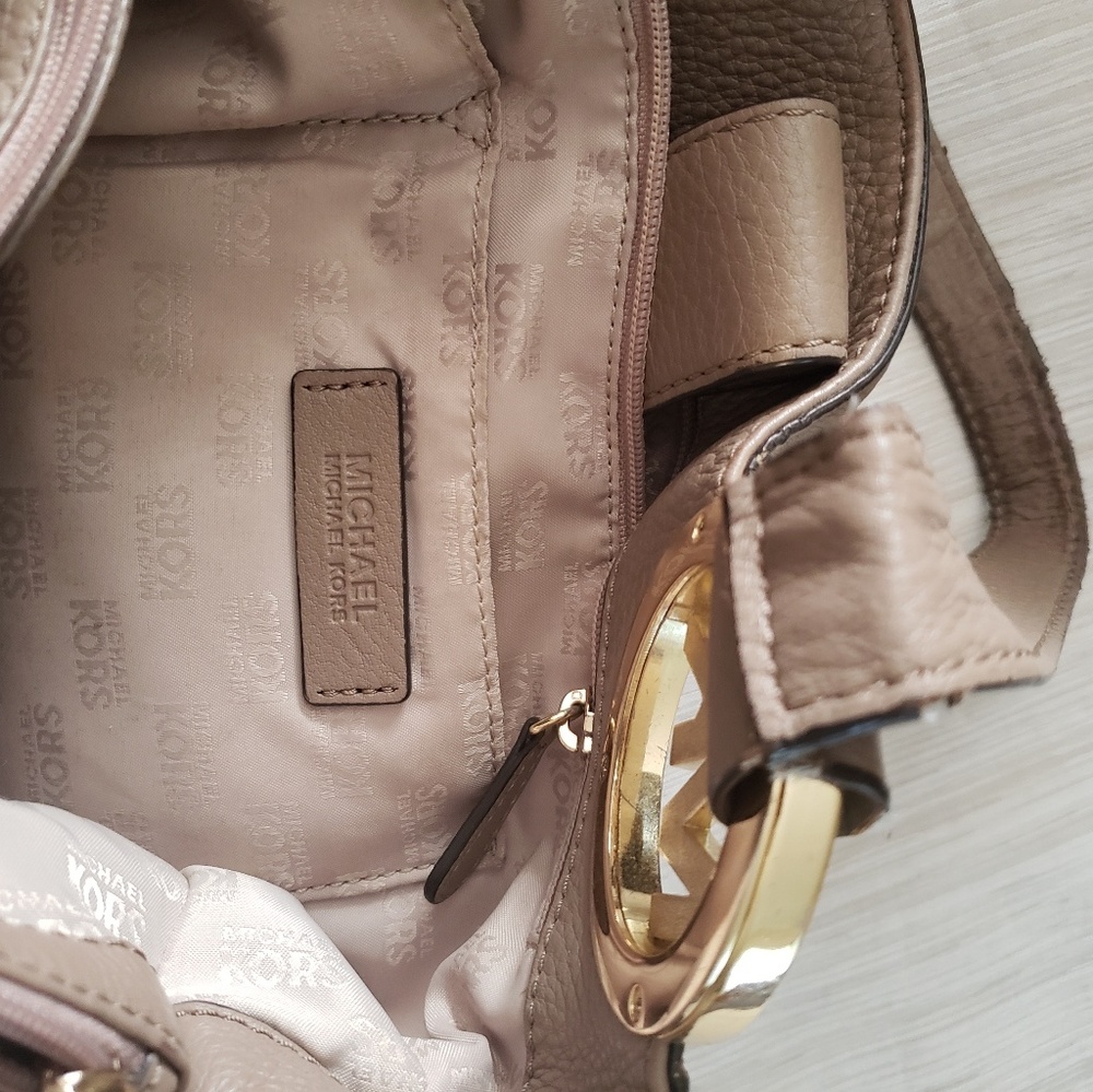 Michael Kors Bag - Picture 4 of 4